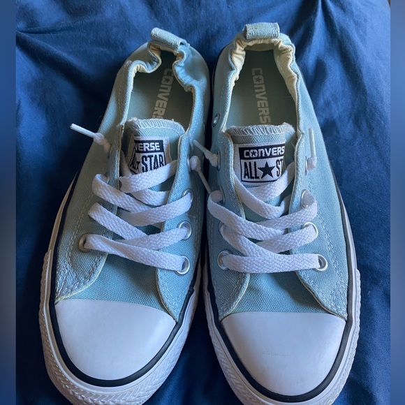 Converse Shoes - Converse size 7 blue sneakers